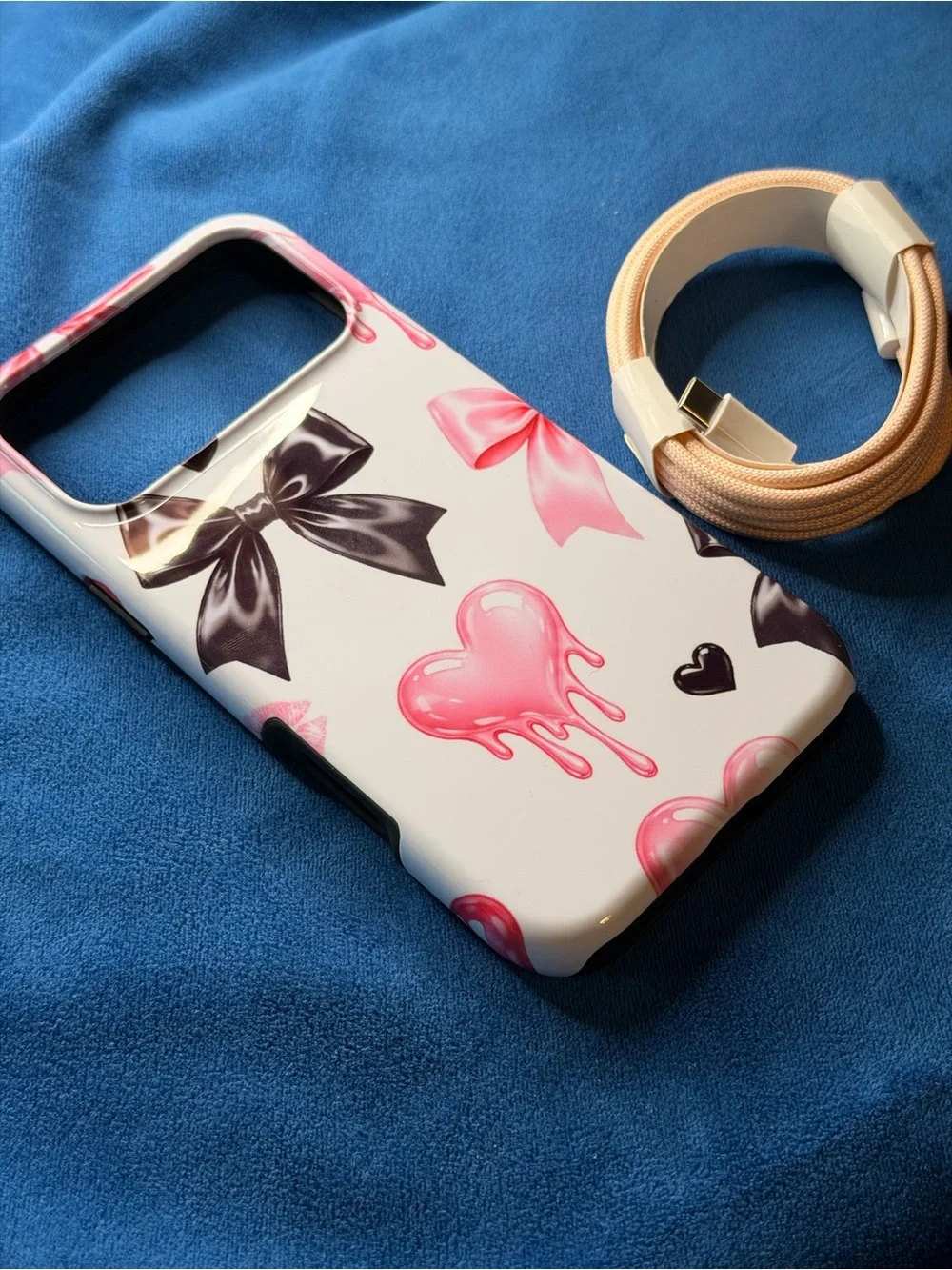 Stylish Magsafe White Phone Case with Pink & Black Heart and Bow Design